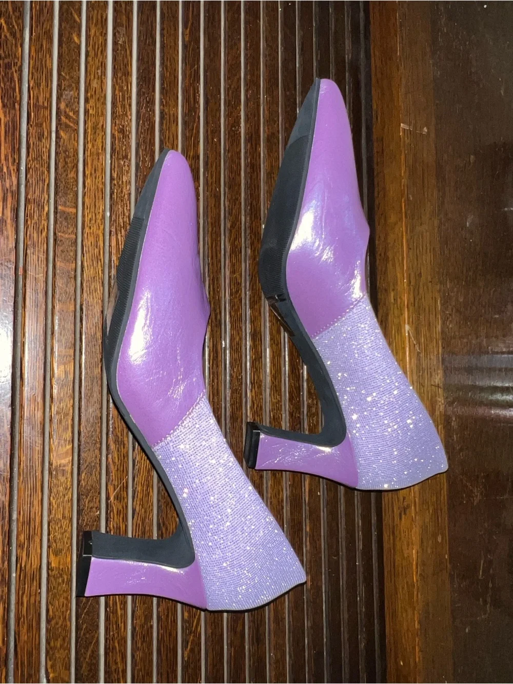 Purple Women's Pointed-Toe Flats - Stylish Everyday Pumps - Picture 4 of 6
